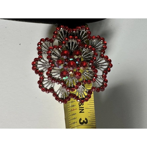 Small Hot Red Diamante Flower Brooch (Silver Tone) Vintage Pin 3 Dimensional - Picture 6 of 6